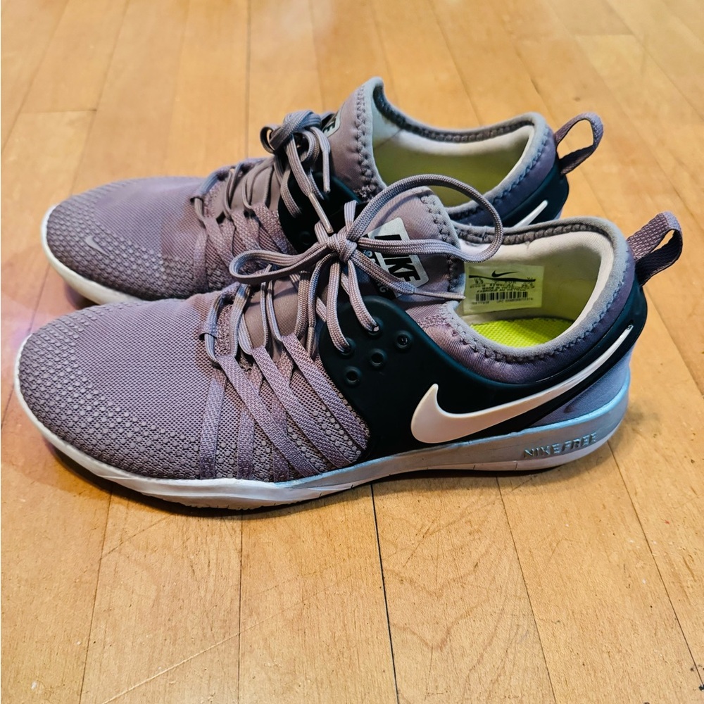 Nike Women Free Tr7 Bionic Purple
